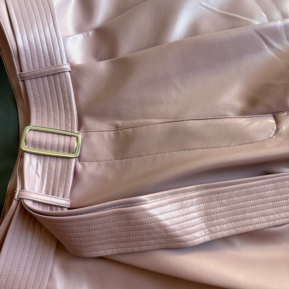 Alex Perry High Waisted Belted Shorts Pink - Picture 7 of 7